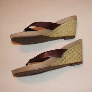 Ladies Tribeca by Kenneth Cole Wedge Sandals